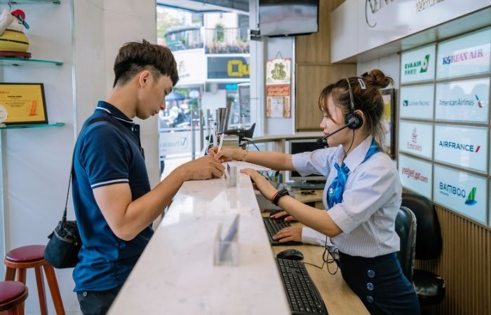 So Sánh Dịch Vụ Làm Lý Lịch Tư Pháp Online Và Truyền Thống